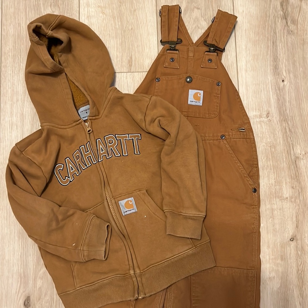 Carhartt Bibs & Hooded Sweatshirt